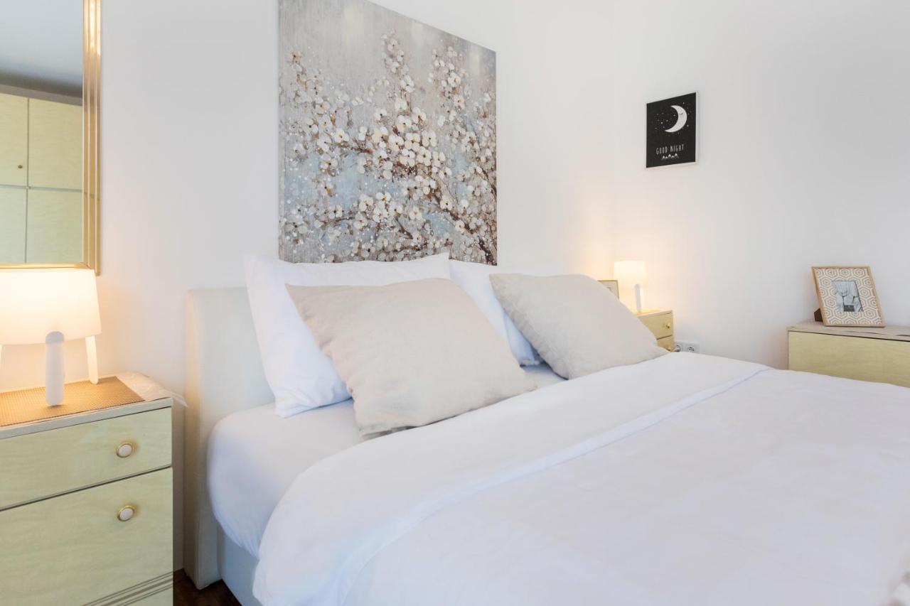 Spacious 2Bdr Apartment - Free Parking 萨格勒布 外观 照片