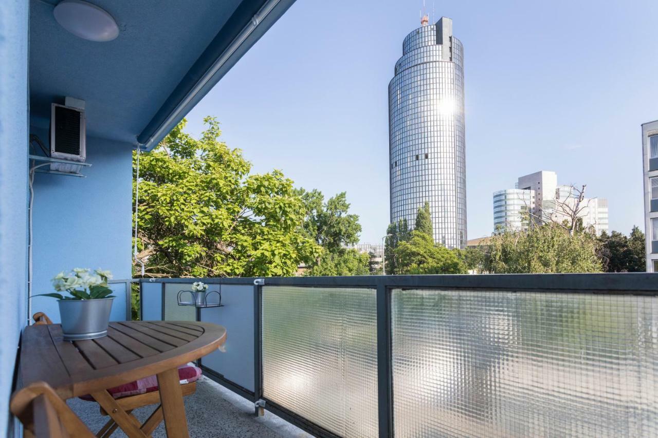 Spacious 2Bdr Apartment - Free Parking 萨格勒布 外观 照片
