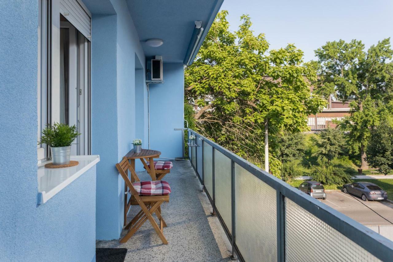 Spacious 2Bdr Apartment - Free Parking 萨格勒布 外观 照片