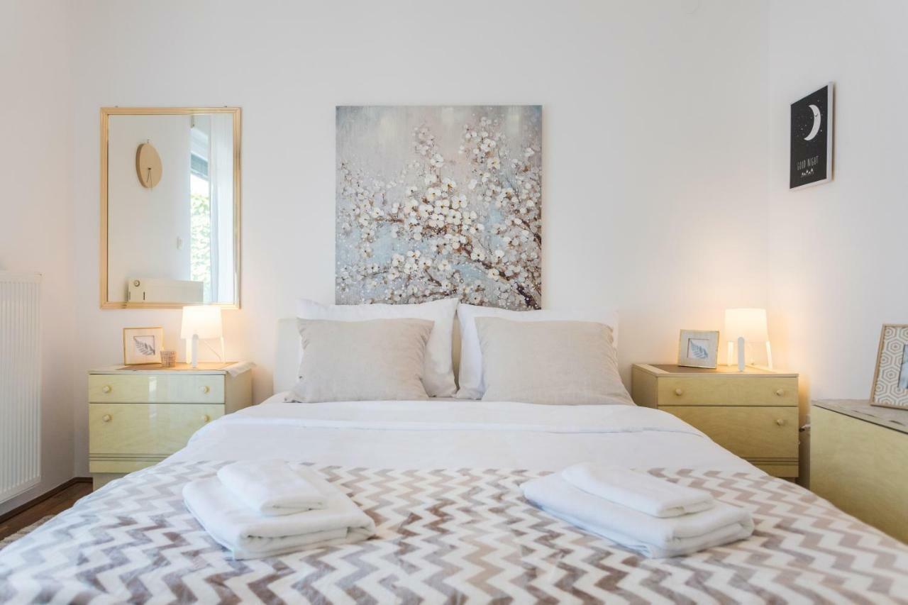 Spacious 2Bdr Apartment - Free Parking 萨格勒布 外观 照片